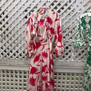 SALONI DRESS - BRAND NEW TAGS ON Size 2